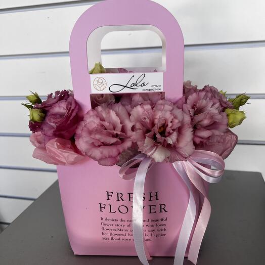 Корзина с цветами розовый фреш