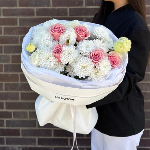 Букет "Магия цветов"