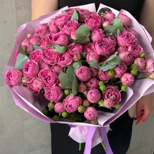 17 роз кустовых пионовидные