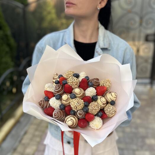 Букет из клубники в шоколаде «Вкусовой восторг»