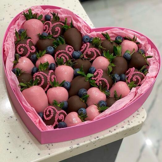Клубника в шоколаде «Sweet Joy Box»