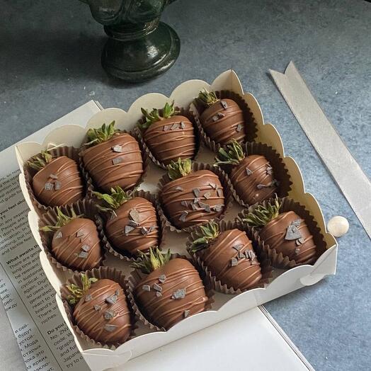 Клубника в молочном шоколаде Подарочный набор (9-12🍓)