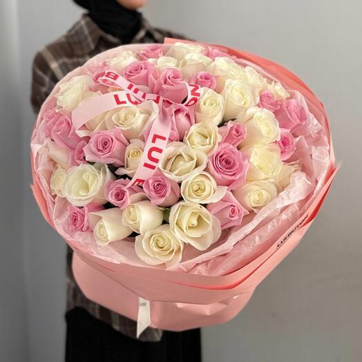 Букет "Нежные 51 роз микс"