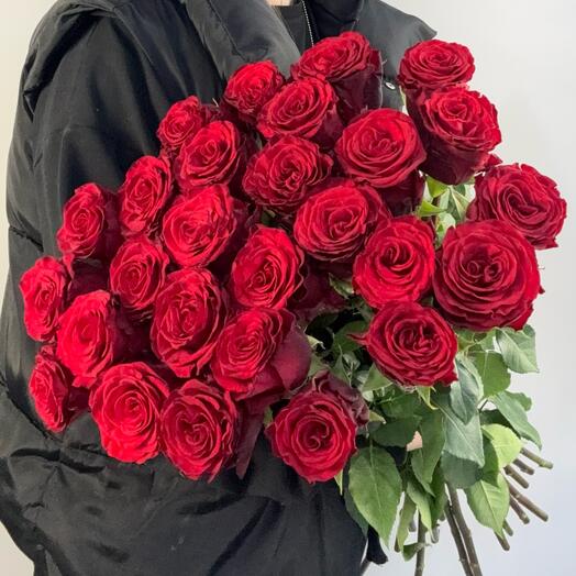 Красные розы 27шт