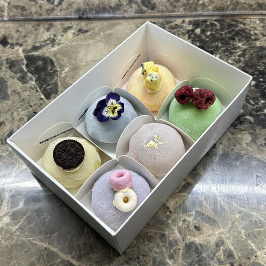 Моти с декором