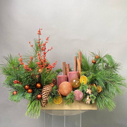 Зимняя композиция со свечами