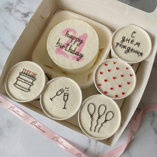 Комбо набор бенто+5cake to go розовый с цифрами на день рождения