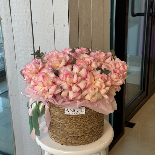 Корзина из роз