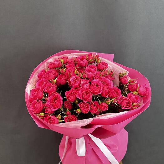 10 малина түсті бұталы раушаннан тұратын букет