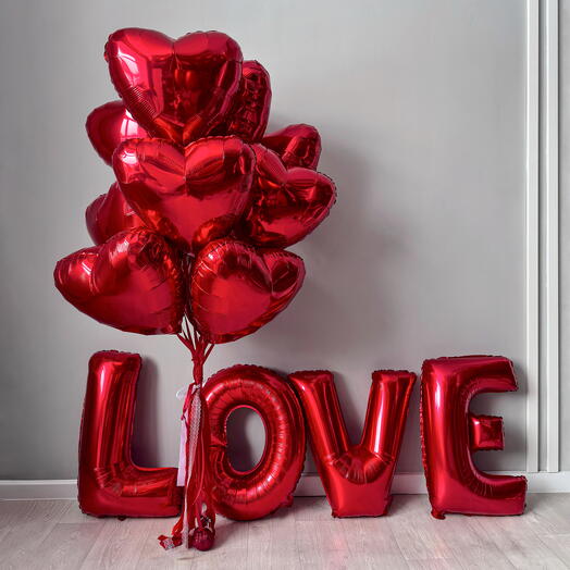 Фонтан из гелиевых сердец 11 шт. с буквами LOVE