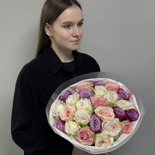 Микс из 25 эквадорских роз