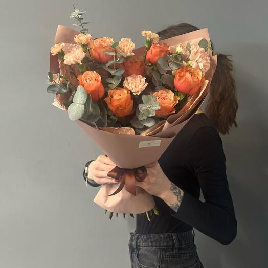 Букет с розами 280