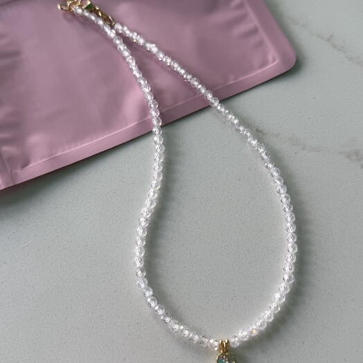 Украшение на шею