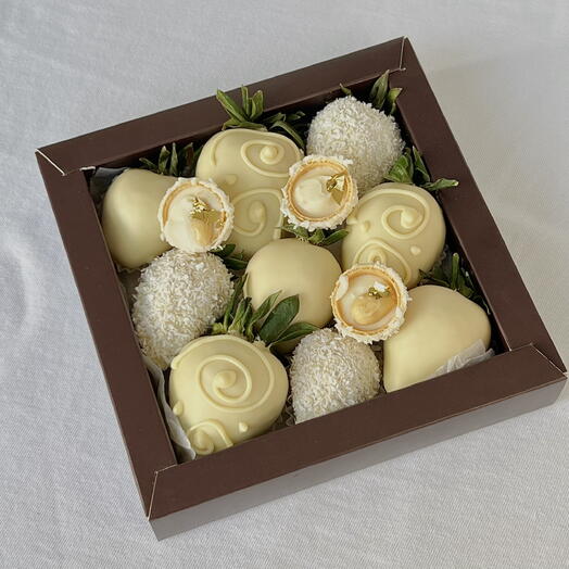 Клубника в шоколаде RAFFAELLO