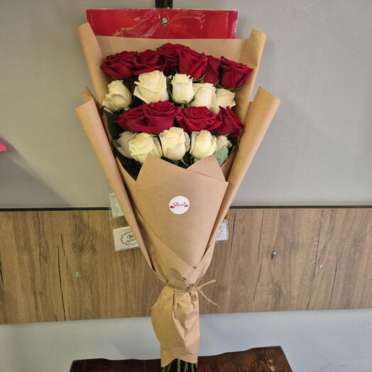 Red   White Roses Harmony Bouquet