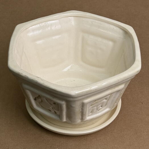 Горшок для цветов 14