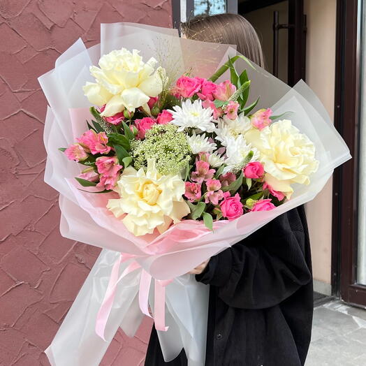 Букет с Вероникой ,Амми и французскими розами