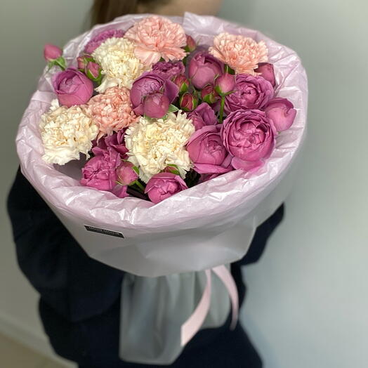 🩷💜Яркий букет с пионовидными розами и диантусами! Bloom room: большой выбор букетов в профиле магазина