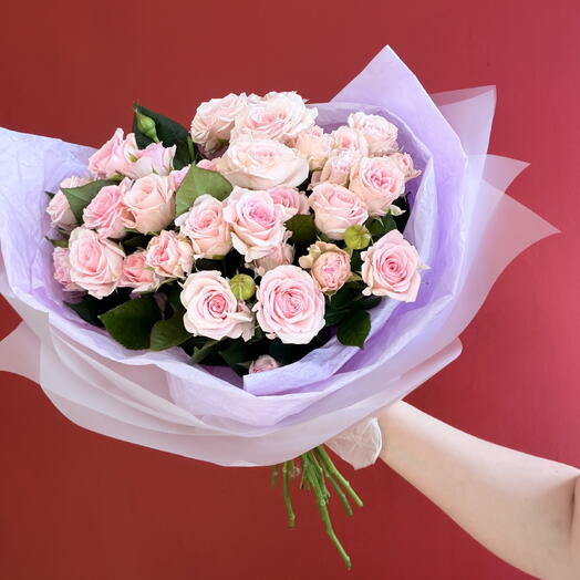 Букет из кустовых роз 9