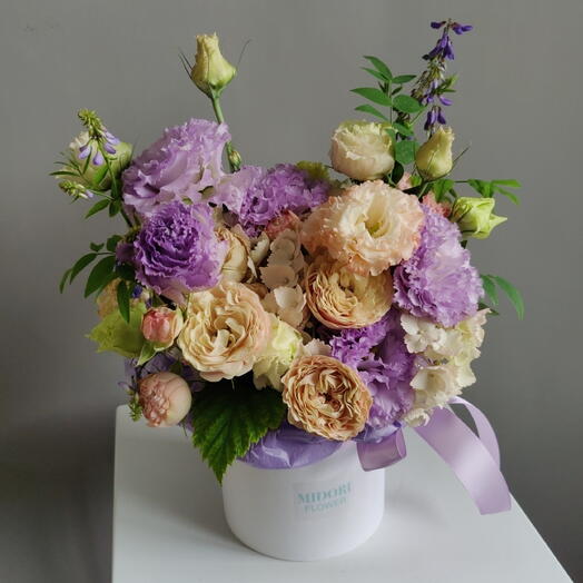 Авторская композиция с махровой эустомой в сиреневых тонах💜