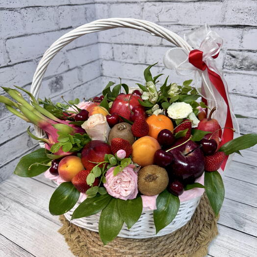 Фруктовая корзина на шпажках/ корзина с фруктами