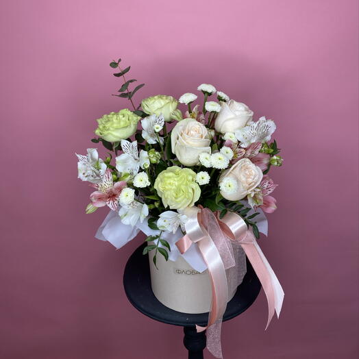 Шляпная коробка с цветами 🌹💐🌸🌺