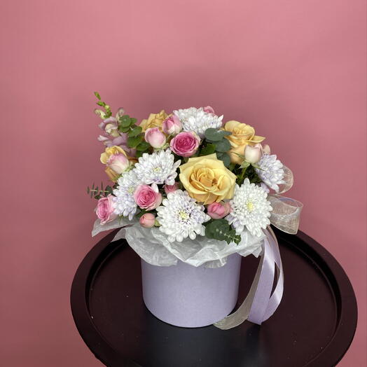 Шляпная коробка с цветами 💐🌷