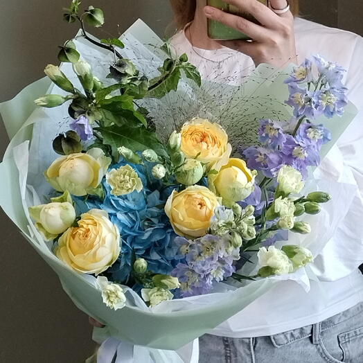 Нежный букет с Дильфиниумом🌿