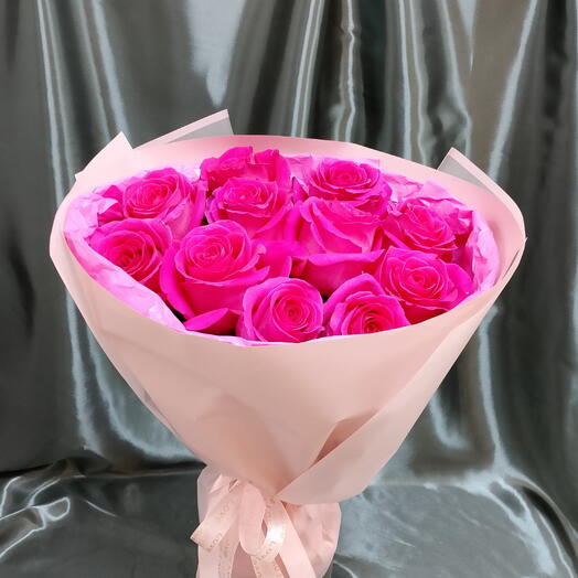 Малиновый восторг из 11 роз