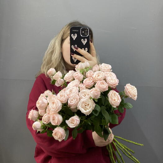 Кустовые пионовидные розы ХИт 9 шт охапка