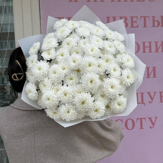Букет от цветочного дома «Тиффани» хризантема кустовая Алтай 15 штук  ЖК «Архитектор»