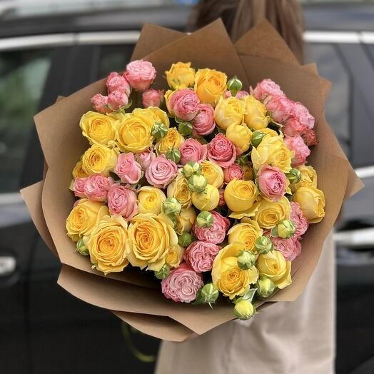 15 кустовых пионовидных роз 😍