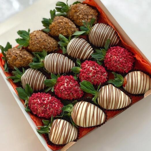 Juego de Fresas en chocolate "Pisa"