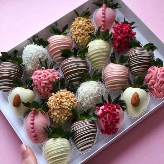 Набор клубнички в шоколаде Maxi