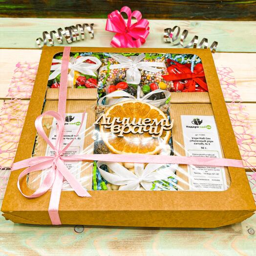 Подарочный набор чая для врача «6 сладостей»