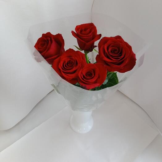 ""5 красных роз" моно букет