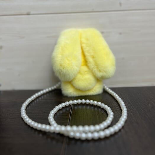 Чехол из натурального меха (кролика) на айфон 13