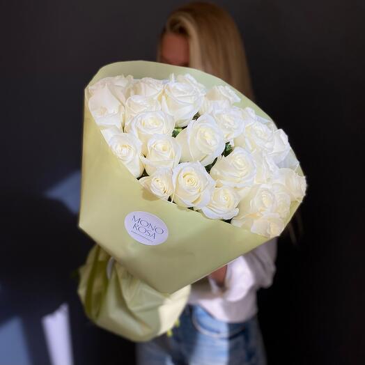 Букет из 25 белых роз Эквадор