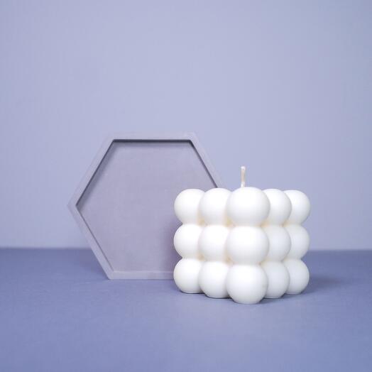 Свеча Cube Bubble на подставке шестиугольной из гипса "Соты", ручная работа