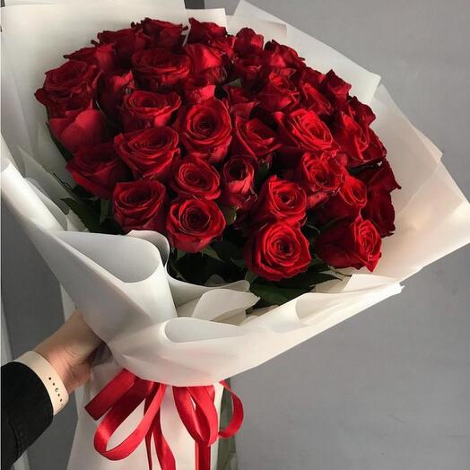 Букет из 51 красной розы