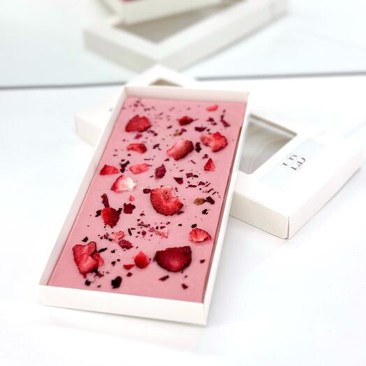 Плитка клубничного шоколада