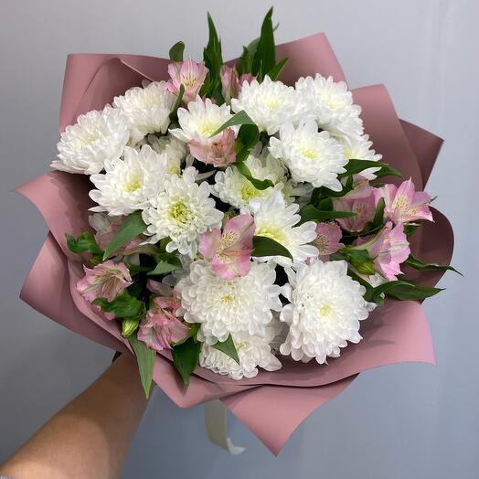 Chrysanthemum and alstroemeria