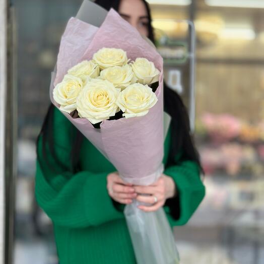 Compliment bouquet of 7 white roses