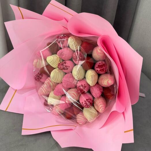 Букет из клубники в шоколаде размер L