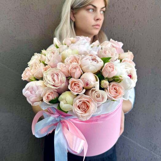 Пионы, Пионовидные розы в коробке