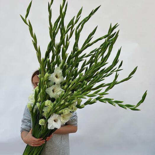 Bouquet of 29 white gladioli