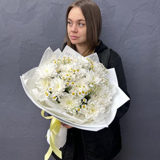 Авторский букет с хризантемами