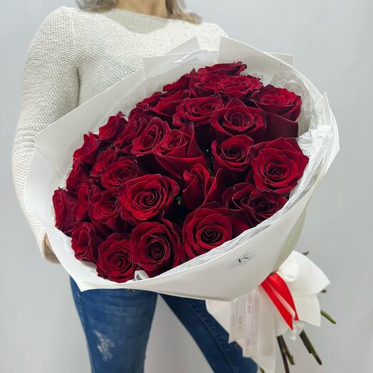 Роскошные красные розы в дизайнерском оформлении ♥️ (х35) Эквадор