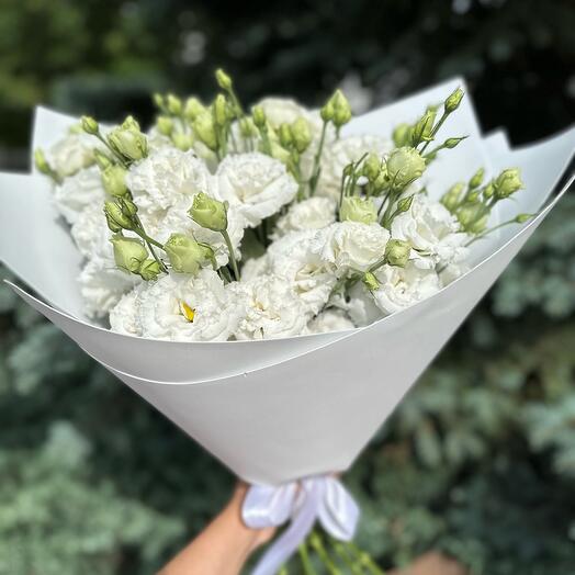 Букет из 9 веток эустомы