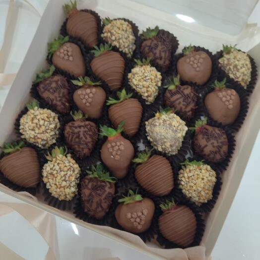 Strawberry box 25pcs